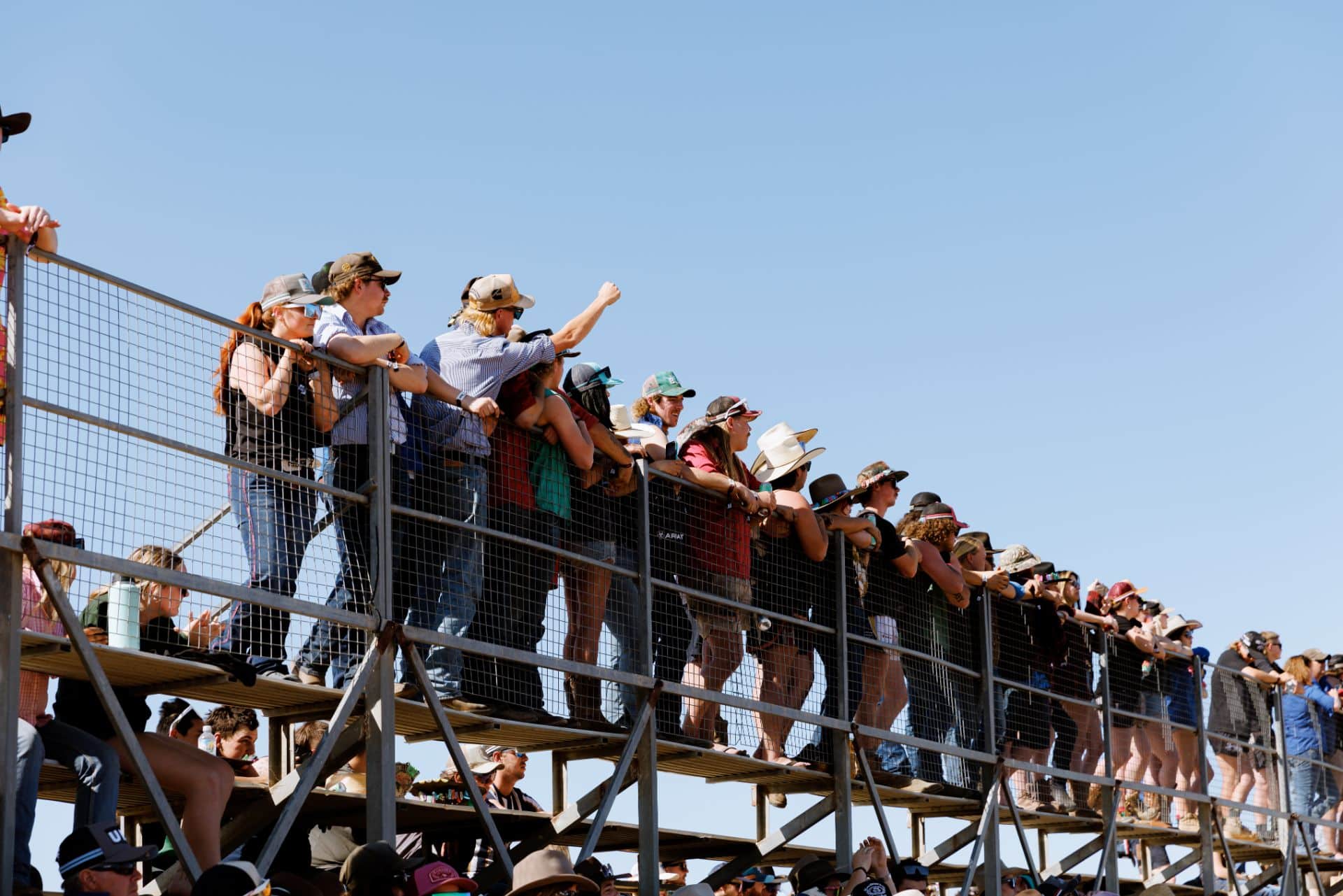 PHOTOS - Deni Ute Muster